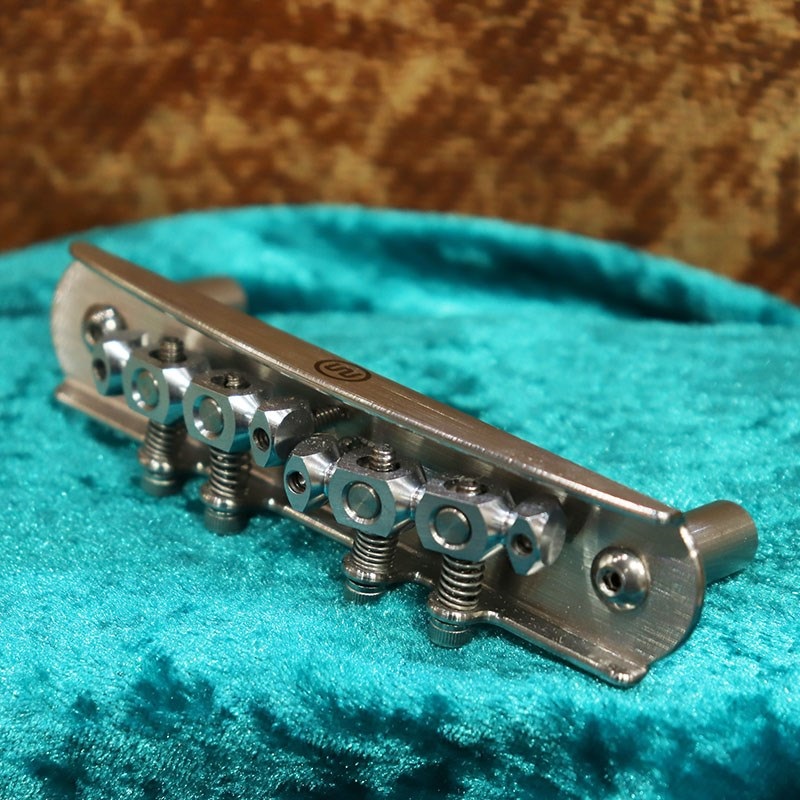 Mastery Bridge M2 Jazzmaster Bridge Metric ｜イケベ楽器店