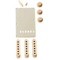 【夏のボーナスセール】 STRATOCASTER(R) ACCESSORY KITS (AGED WHITE) (#0991368000)