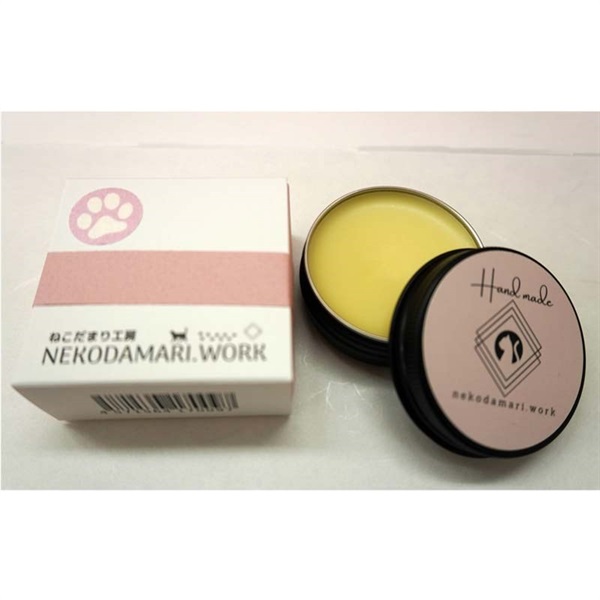 ねこだまり工房 精油入り自家製クリア蜜蝋ワックス（愛）