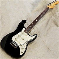 Elite Stratocaster '83 Black/R