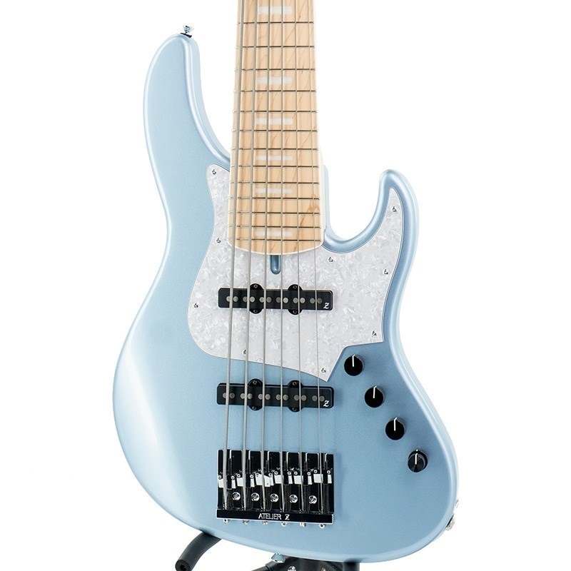 Beta6 Custom with White Pickguard (IBM/M MH)の商品画像
