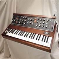 Minimoog Model D (展示品)※配送事項要ご確認