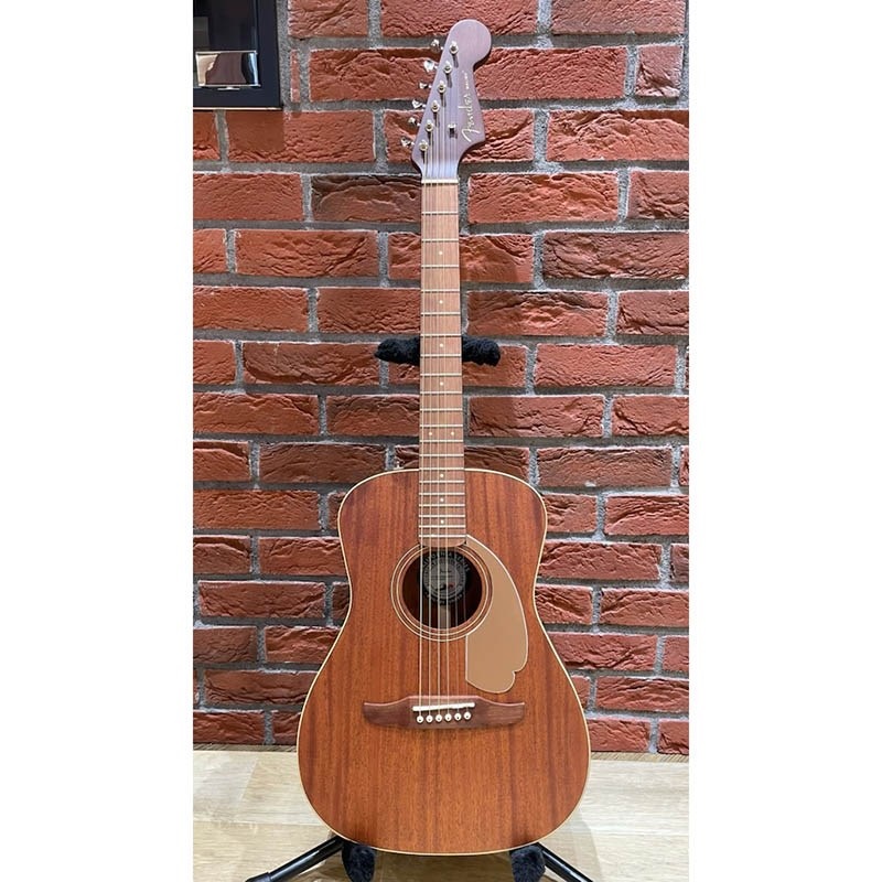 オール単板 FENDER Malibu Special All Mahogany（「初心者にも