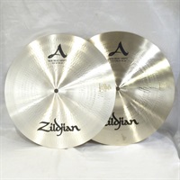 A Zildjian New Beat HiHat 14 pair [NAZL14NB.HHT/14NB.HHBM]【店頭展示特価品】