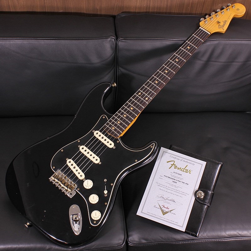 Postmodern Stratocaster Journeyman Relic Rosewood Fingerboard Aged Black SN. XN16689の商品画像