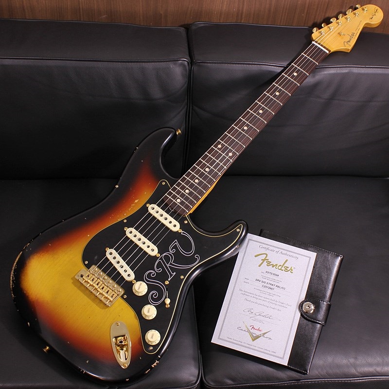 Artist Collection Stevie Ray Vaughan Signature Stratocaster Relic 3-Color Sunburst SN. CZ572667