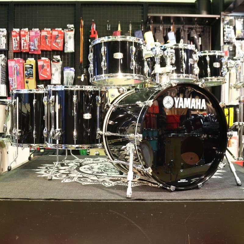 YAMAHA USED 中古 Recording Custom 6pc Drum Kit [22BD，18FT，16FT，13TT，12TT，10TT] - Solid Black 【ハードケース付属】