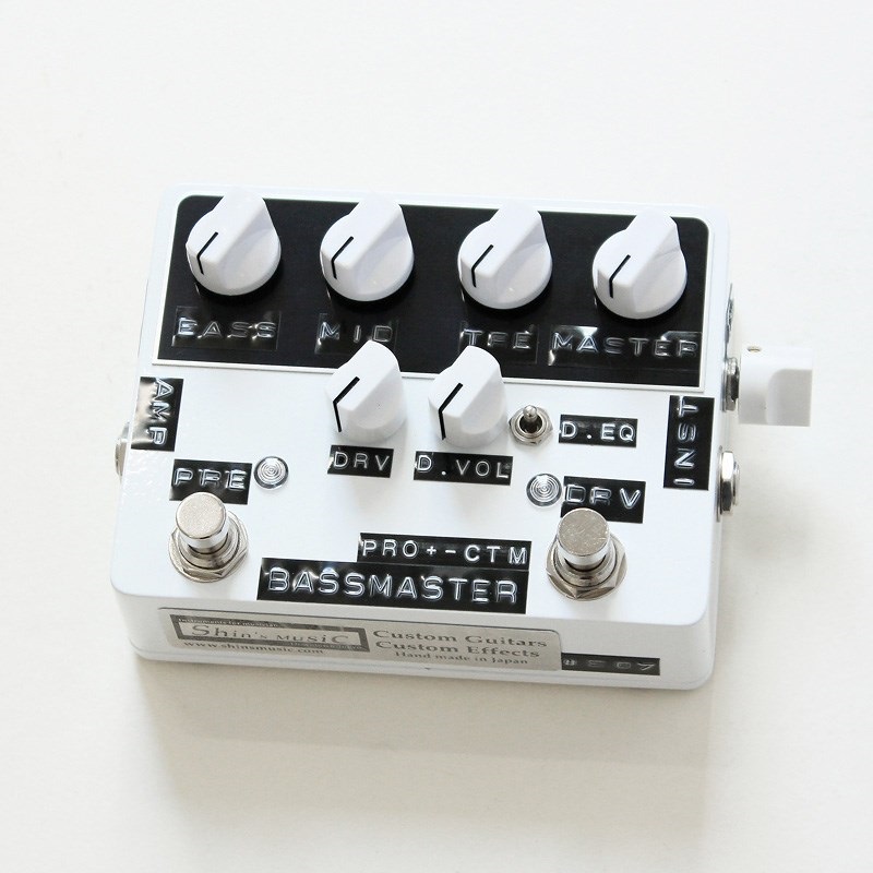 Bass Master PRO+ CTM w/ Drive EQ Select Switch [Solid White/Black Panel/White Knob]