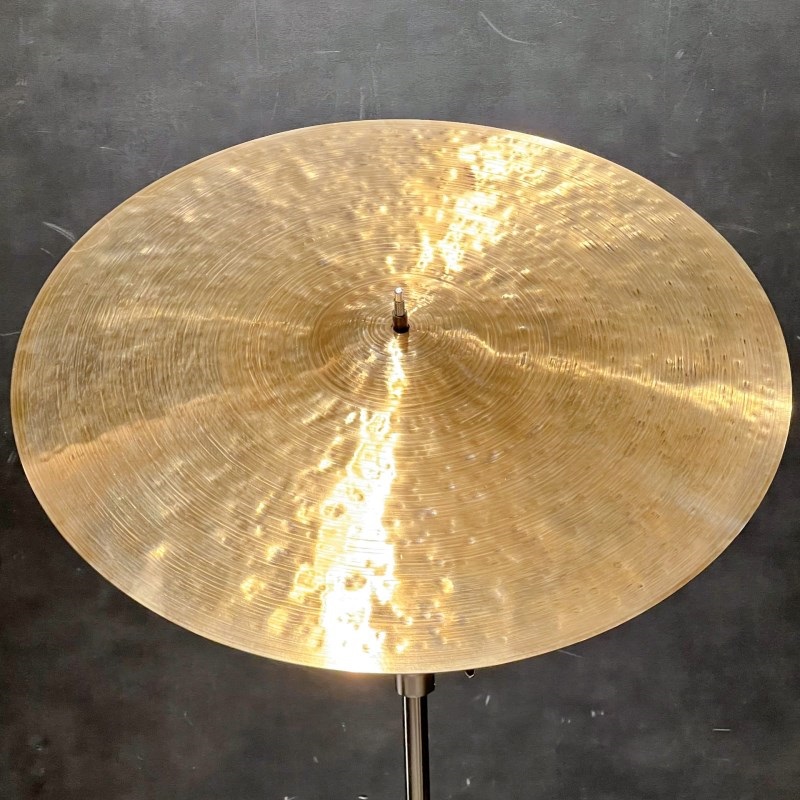 Istanbul／Agop 30th Anniversary Medium Ride 22 [2550g]【2024 トルコ・ファクトリー・ツアー選定品】