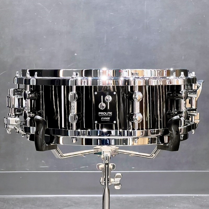 SONOR PL-1405SDWD EBS [PROLITE Series Maple 14×5 / Die-Cast Hoop - エボニー・ホワイト・ストライプ]