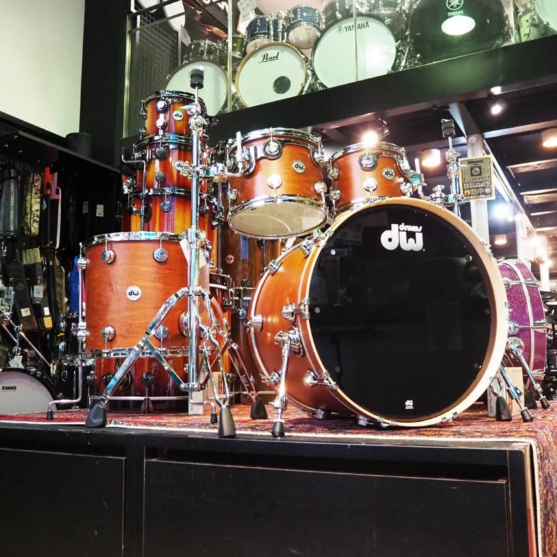 DW/ Collectors 際立ち Maple 4点 ドラムセット