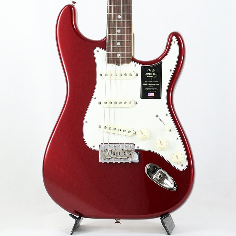 Fender USA American Vintage II 1965 Stratocaster (Candy Apple Red/Round-Lam Rosewood)
