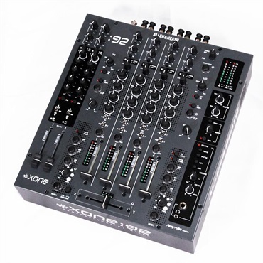 Allen&HeathのDJミキサーXONE:23の紹介ページです。
