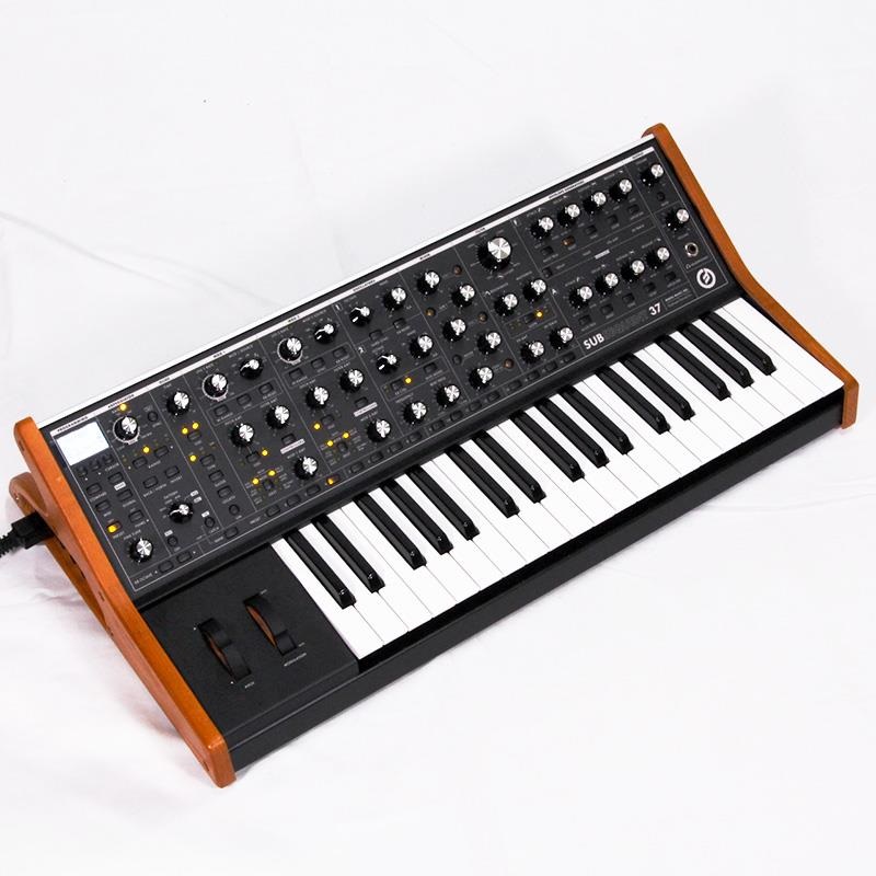 Moog Subsequent 37 | パラフォニック・アナログ