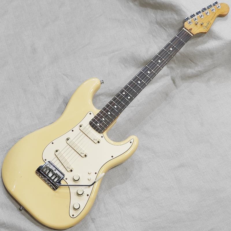 Fender USA VINTAGE Elite Stratocaster '84 White/R