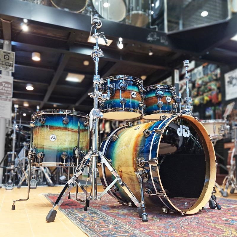 Collector's SonicPly 4pc Drum Kit [BD22，FT16，TT12&10 / Natural to Quick Royal Blue Burst over Horizontal Padauk]の商品画像