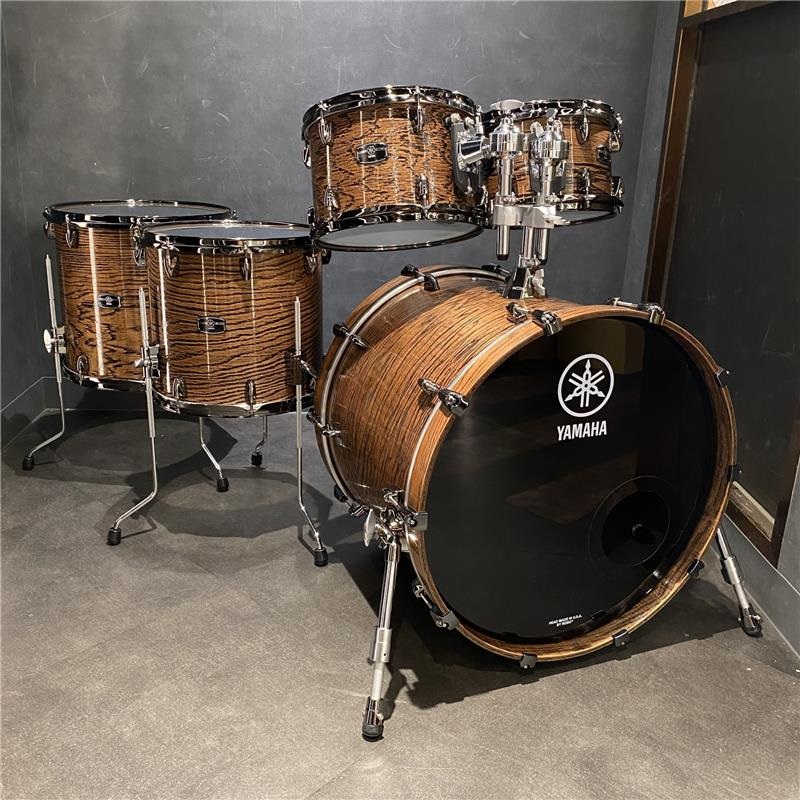 YAMAHA LIVE CUSTOM HYBRID OAK 5pc Drum Set [BD22，FT16&14