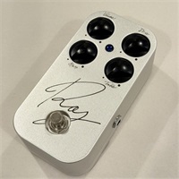 cult Lux イケベ楽器限定redバージョン CULTが放つベース用ドライブペダルに「イケベの赤」が登場