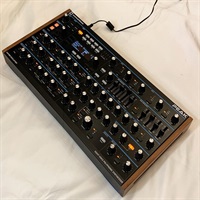 USED 中古　Peak 8ボイスデスクトップポリフォニックシンセサイザー ノベーション