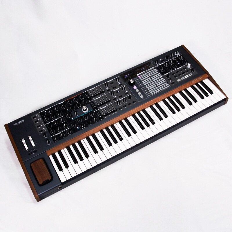 Arturia USED 中古 Polybrute 6ボイス・アナログシンセサイザー※配送