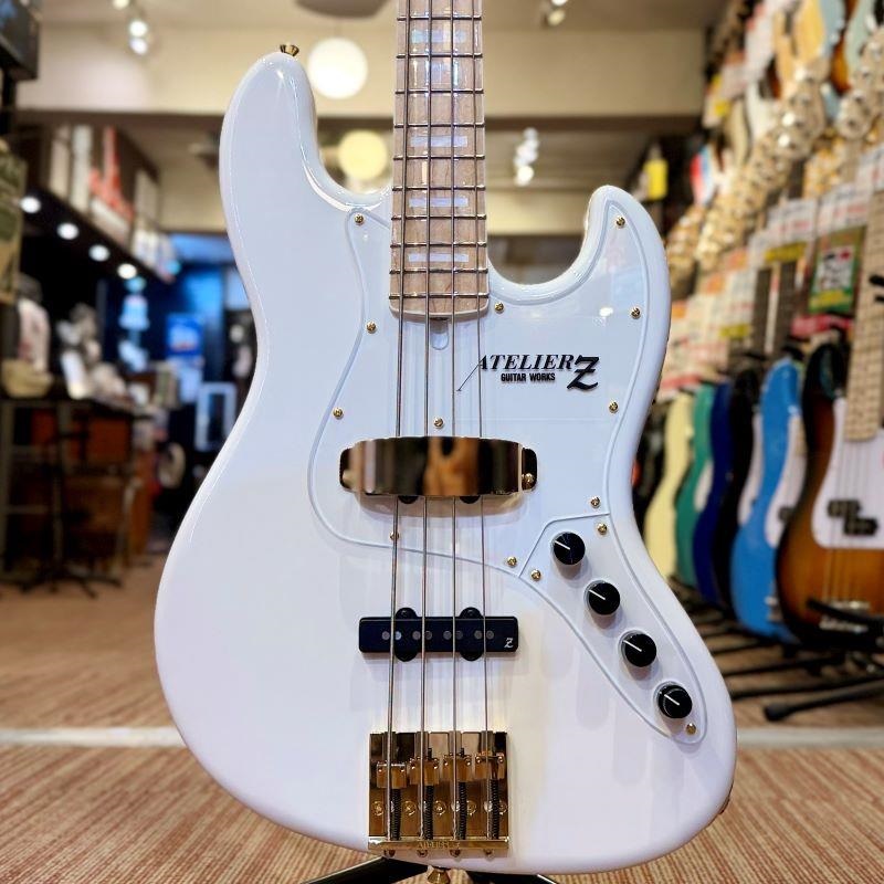 M#245 Custom (WH/M/MH/Gold Hardware)の商品画像