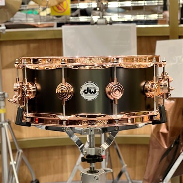 dw DRVD5514SVPBK [Collector's Satin Black Over Brass Snare 14×5.5 / Copper Finish Hardware]【日本初入荷/特注品】