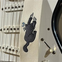 TS-2 AC ずり落ちキャット White