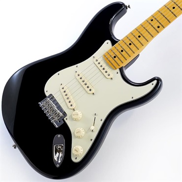 American Professional Stratocaster (Black/Maple)