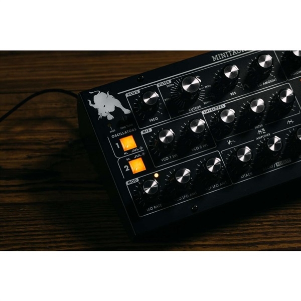 moog モーグ MINITAUR ミニタウ アナログ ベース シンセサイザー 画像2
