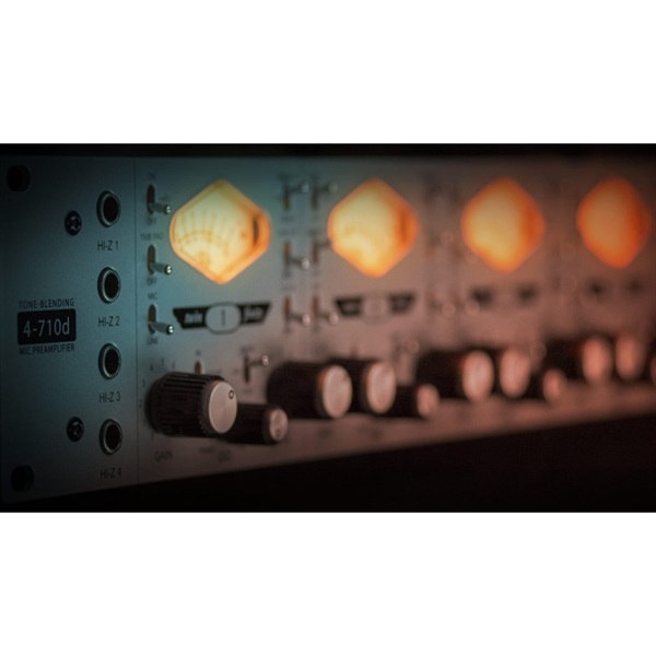 Universal Audio 4-710D(真空管/ソリッドステートブレンド・4chプリアンプ)(国内正規品)(ユニバーサルオーディオ) 画像2