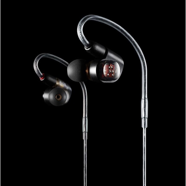 audio-technica ATH-E70 (オーディオテクニカ)(IEM)(イヤホン