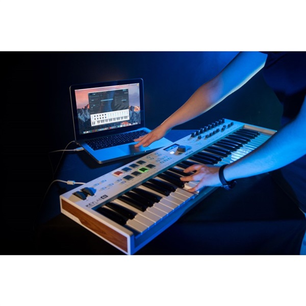 Arturia KEYLAB Essential 61 ｜イケベ楽器店オンラインストア