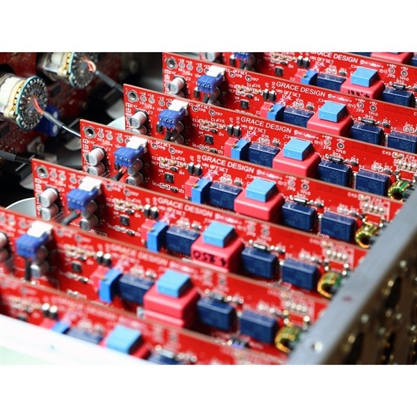 GRACE design m801mk2(8ch high fidelity microphone preamp)【お取り寄せ商品・納期通常2-3週間程】 画像4