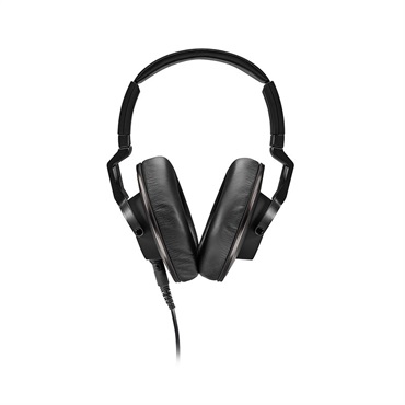 AKG K553 MKII-Y3(クローズド型ヘッドフォン・密閉型)(国内正規・3年保証)(アーカーゲー) 画像1
