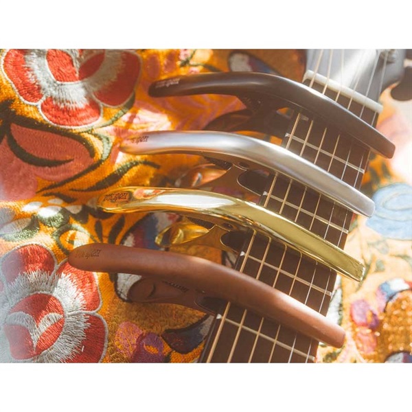 ERNIE BALL AXIS CAPO #9603 (GOLD) 画像3