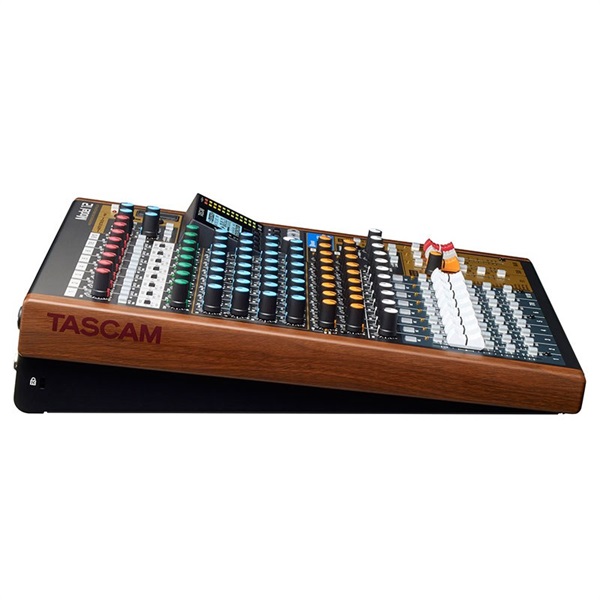 TASCAM Model 12(12トラックレコ―ディンミキサー・USBオーディオインターフェイス)(タスカム)(MODEL12) 画像5