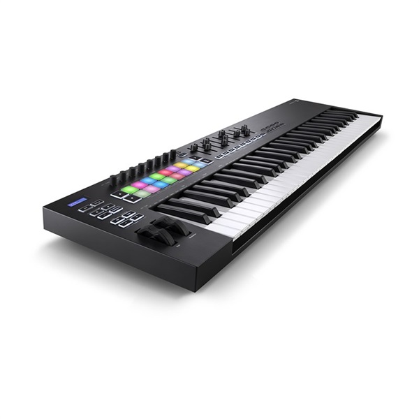 NOVATION Launchkey 61 MK3 キーボード