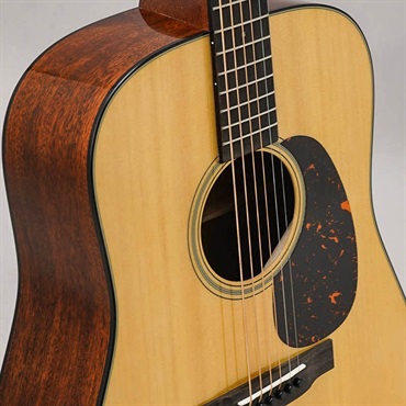 マーチンD-１８の出品です。 D-18 Satin | 【クロサワ楽器店オンラインショップ】いい楽器と