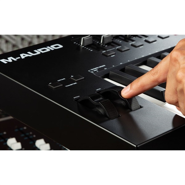 M-AUDIO Oxygen Pro 61(エムオーディオ)(USB・MIDIコントローラー)(61鍵) 画像7