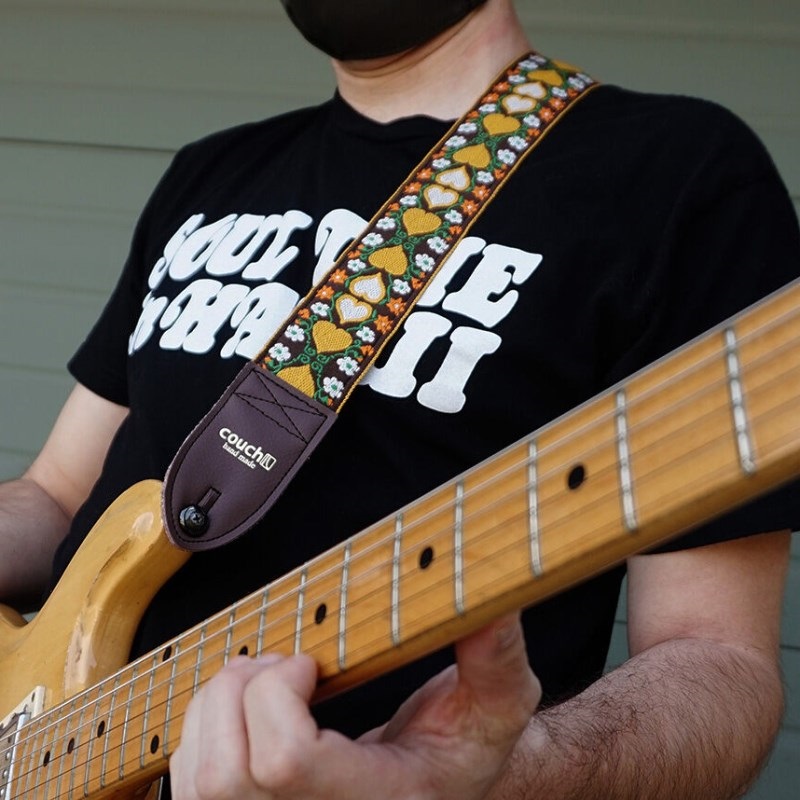Couch Guitar Strap Wonderland Hearts 70s Vintage ｜イケベ