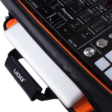UDG U9104BL/OR Ultimate MIDIコントローラー バックパック Large 【DDJ-FLX6/DDJ-800/XDJ-RR等に対応するバッグ】 画像2