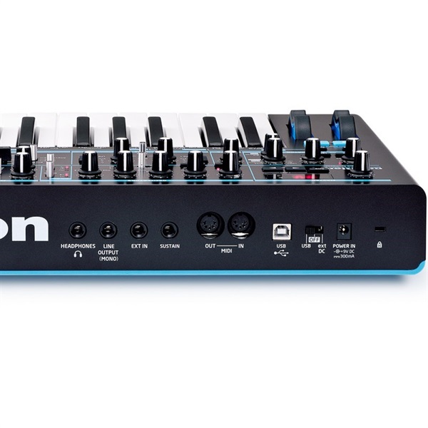 NOVATION Bass Station2 +Decksaver製カバーセット(お取り寄せ商品) 画像5