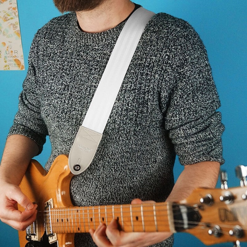 Couch Guitar Strap All White Seatbelt 画像4