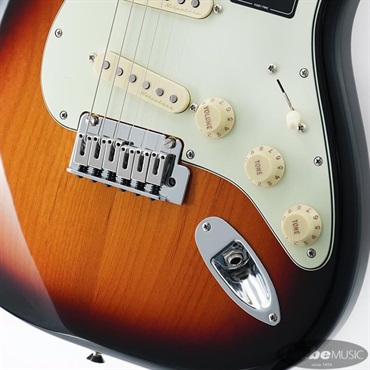 Fender MEX Player Plus Stratocaster (3-Color Sunburst/Maple) 画像4