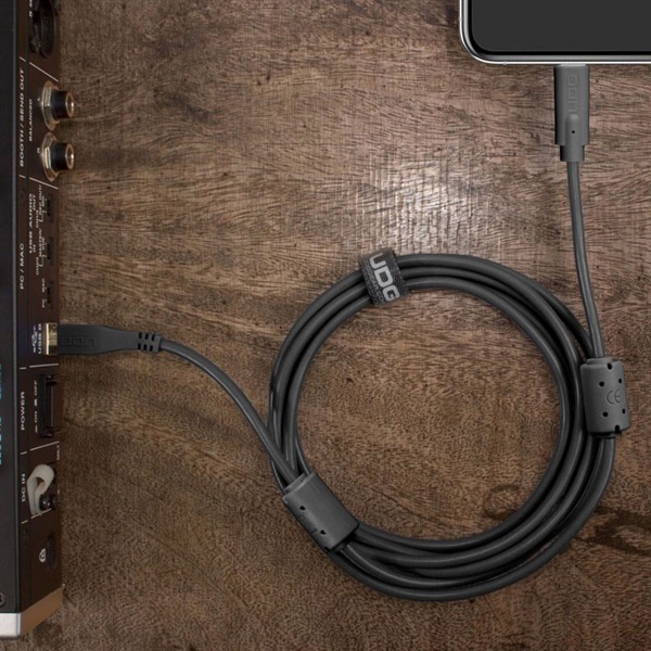 UDG U96001BL Ultimate USB2.0ケーブル C-B 1.5m Black 画像2