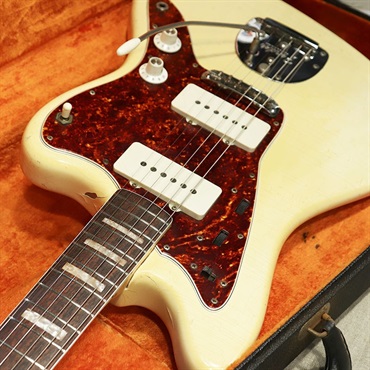 コードの長さは30cmKariya Pickups Jazzmaster B