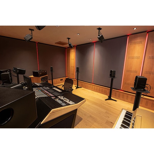 サイズ交換OK】 【値下げ】【未使用 DTM向け】IK iLoud MTM