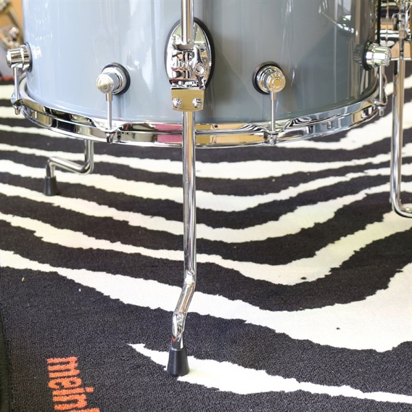 dw 値下げしました！DESIGN SERIES 4pc Drum Kit [22BD，16FT，10&12TT] - GLOSS LACQUER Steel Gray（SG）ダブルタムスタンド付属 画像6