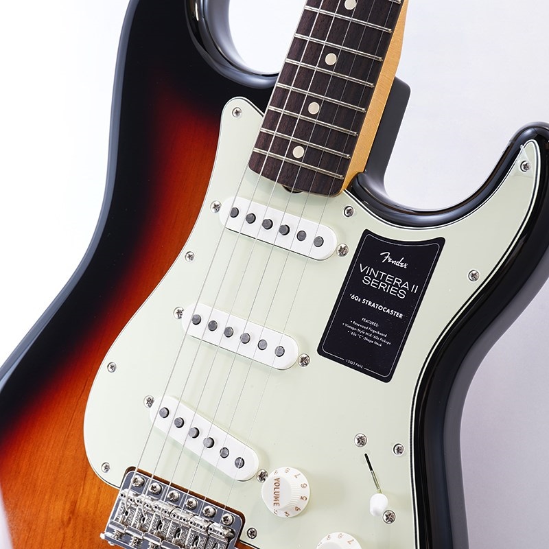 Fender MEX Vintera II 60s Stratocaster (3-Color Sunburst) 画像3