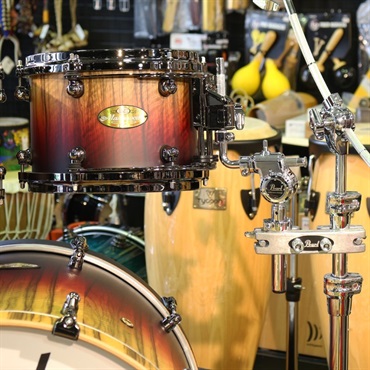 Pearl Masterworks 4pc Drum Kit [BD22，FT16，TT12，TT10] -Matte Red Fade over Black Limba 画像7